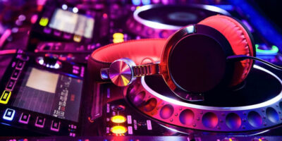 The Best YouTube Channels to Learn How to DJ