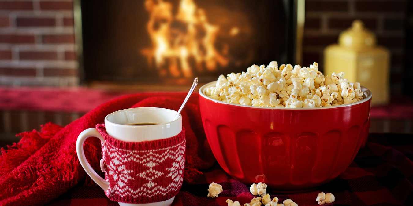 Best Christmas Movies Hulu Featured